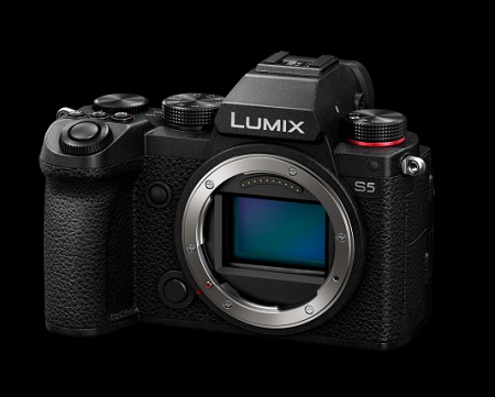 Lumix S5